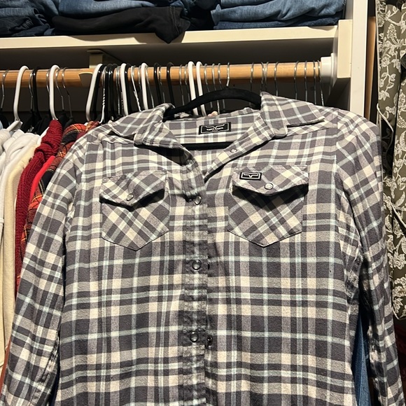 Kimes Ranch Women’s Button Down - Picture 5 of 5